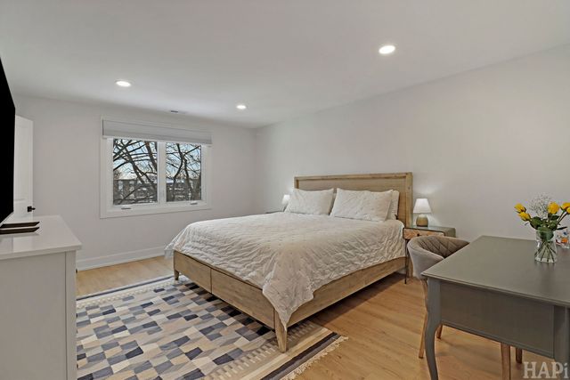 1200 W Northwest Highway 305, Mount Prospect, IL 60056