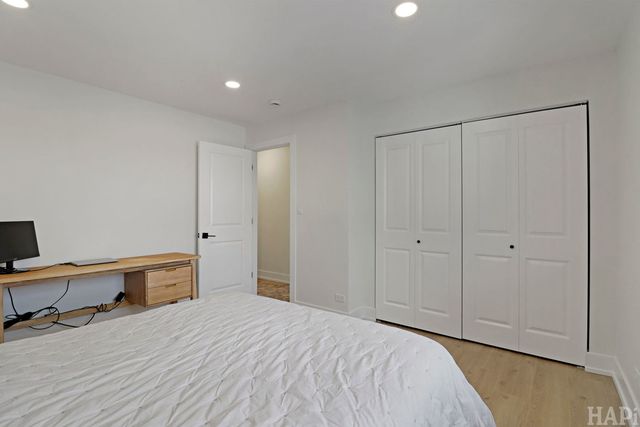 1200 W Northwest Highway 305, Mount Prospect, IL 60056