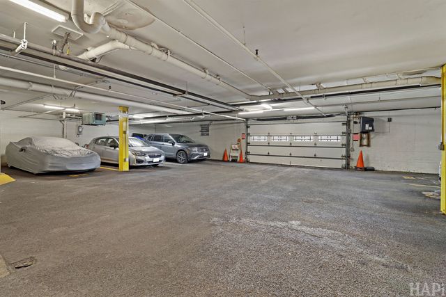 1200 W Northwest Highway 305, Mount Prospect, IL 60056