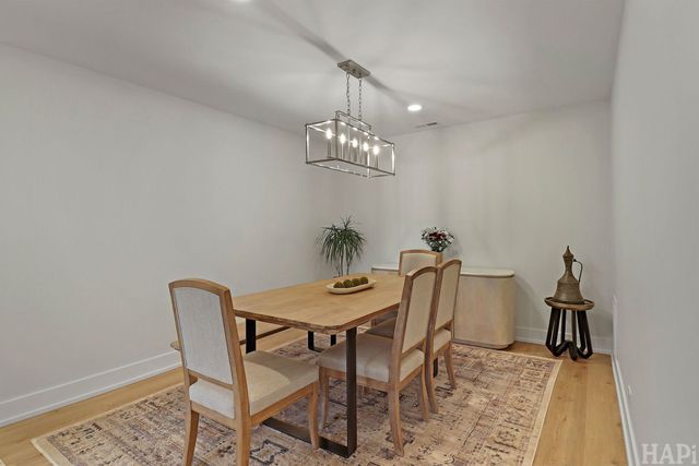 1200 W Northwest Highway 305, Mount Prospect, IL 60056