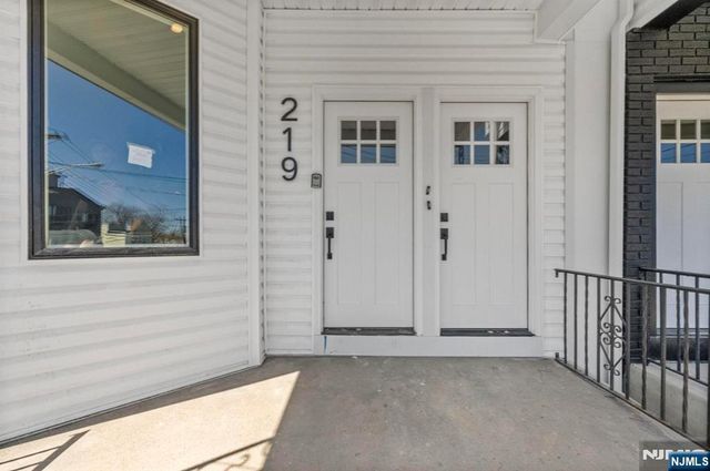 219 Clerk Street 2, Jersey City, NJ 07305