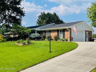 834 Hinkle Estates Drive, Seymour, TN 37865