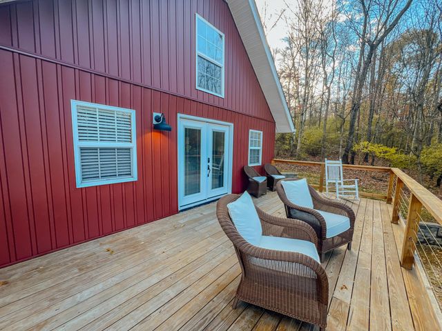 916 Valleywood Heights Drive, Howard, OH 43028