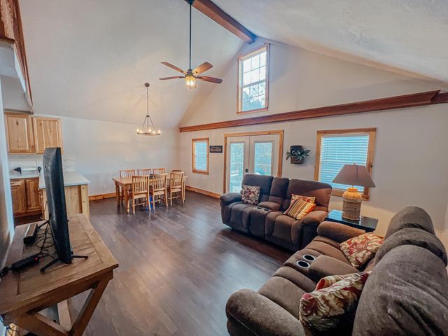 916 Valleywood Heights Drive, Howard, OH 43028
