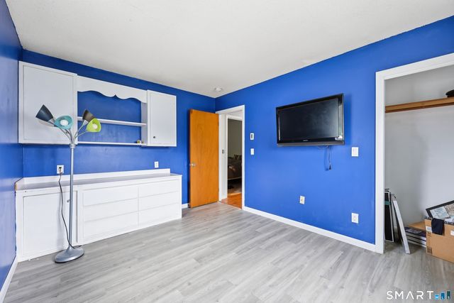 36 Lester Street, New London, CT 06320