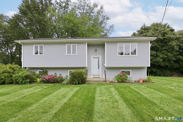 36 Lester Street, New London, CT 06320