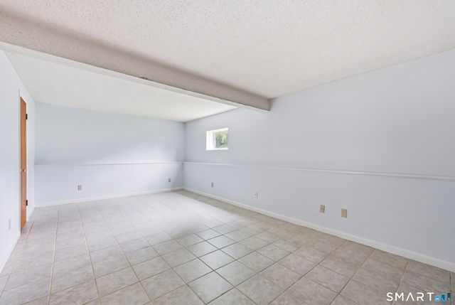 36 Lester Street, New London, CT 06320
