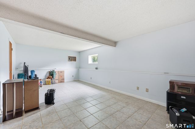 36 Lester Street, New London, CT 06320
