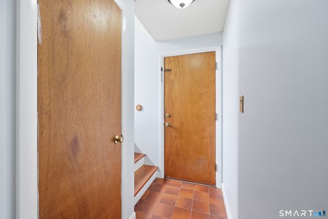 36 Lester Street, New London, CT 06320