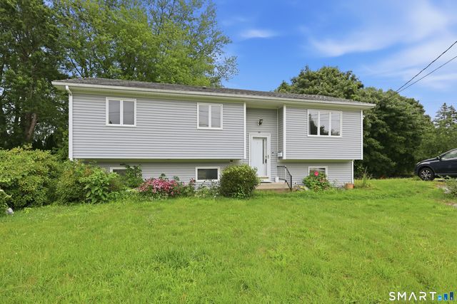 36 Lester Street, New London, CT 06320