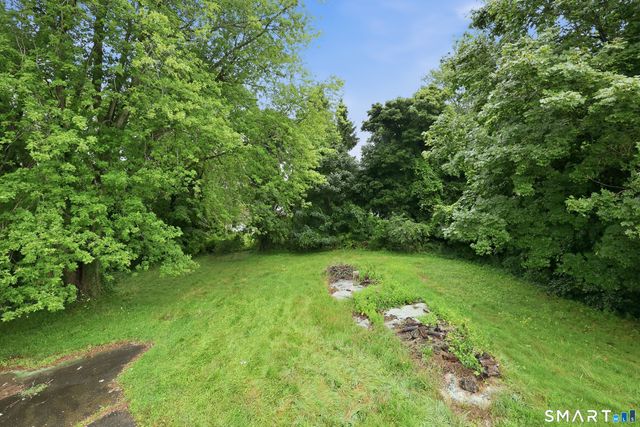 36 Lester Street, New London, CT 06320