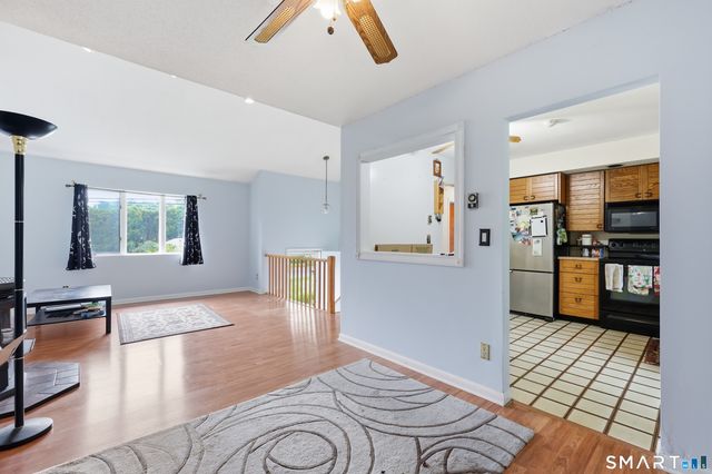 36 Lester Street, New London, CT 06320