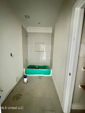 122 Adriane Cove, Nesbit, MS 38651