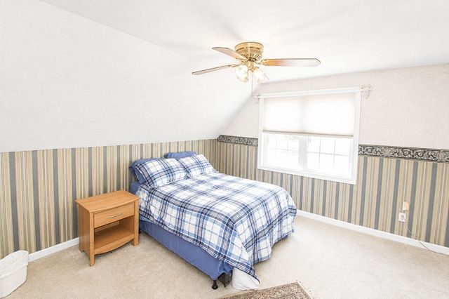 10 Patriot Ln, Whitman, MA 02382