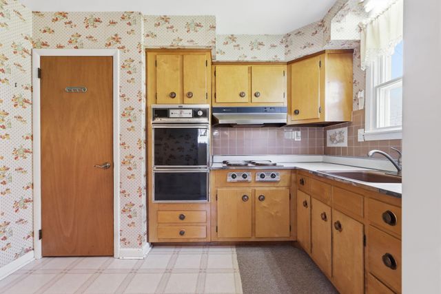 903 PINE RD, Warminster, PA 18974