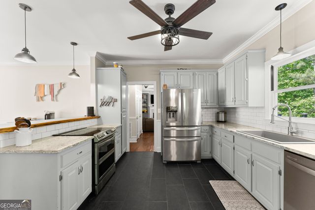 1536 Enota Avenue NE, Gainesville, GA 30501