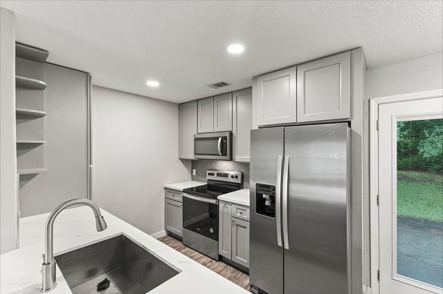 28922 Red River Loop, Spring, TX 77386