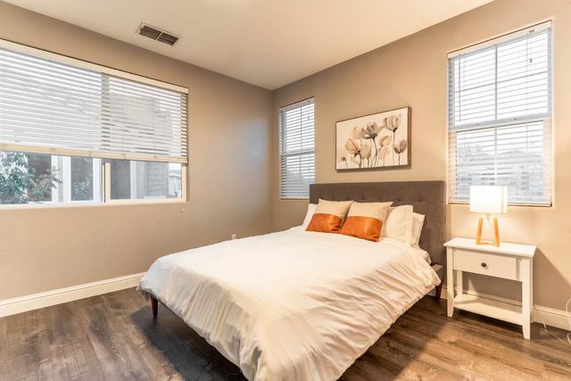 3039 Spoonwood Way, Sacramento, CA 95833