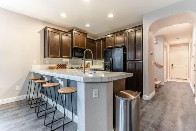 3039 Spoonwood Way, Sacramento, CA 95833