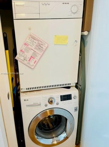 6799 Collins Ave 412, Miami Beach, FL 33141