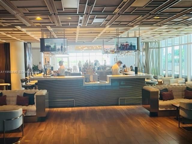 6799 Collins Ave 412, Miami Beach, FL 33141