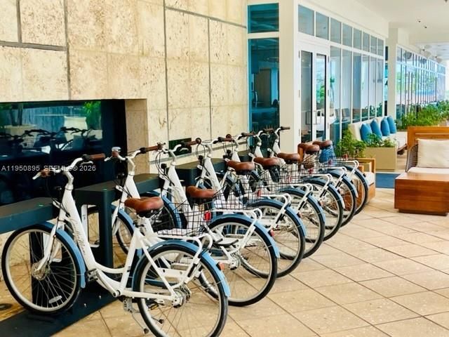 6799 Collins Ave 412, Miami Beach, FL 33141