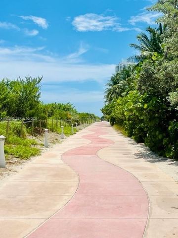 6799 Collins Ave 412, Miami Beach, FL 33141