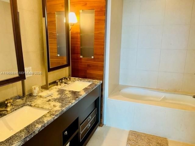 6799 Collins Ave 412, Miami Beach, FL 33141