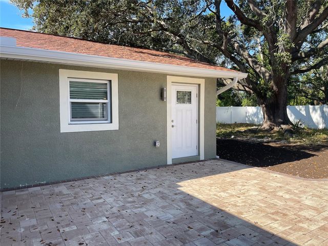 8503 WOODWICK COURT, Tampa, FL 33615