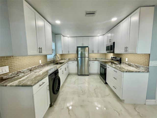 8503 WOODWICK COURT, Tampa, FL 33615