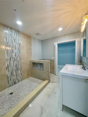 8503 WOODWICK COURT, Tampa, FL 33615