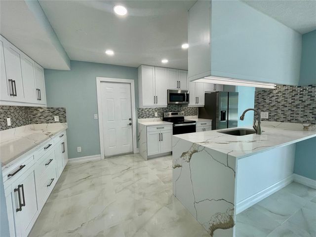 8503 WOODWICK COURT, Tampa, FL 33615