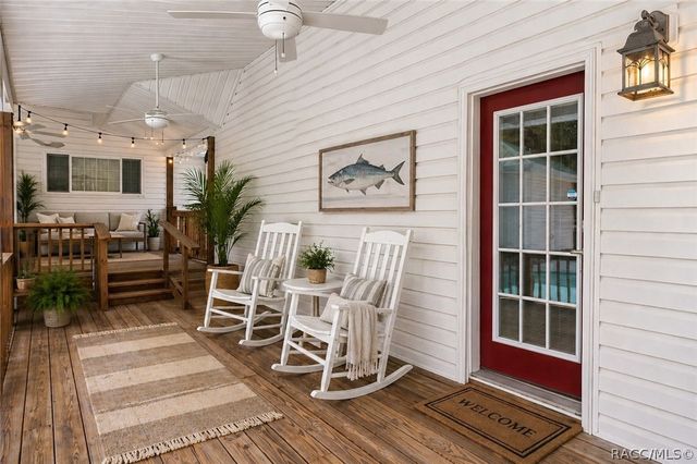 5447 S Boulevard Drive, Homosassa, FL 34448