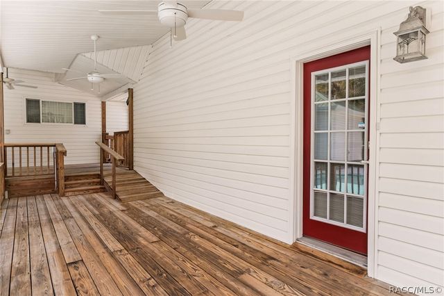 5447 S Boulevard Drive, Homosassa, FL 34448