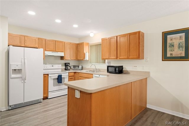 5447 S Boulevard Drive, Homosassa, FL 34448