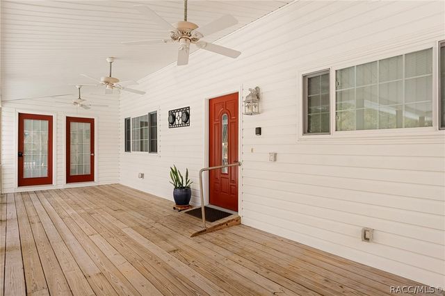 5447 S Boulevard Drive, Homosassa, FL 34448