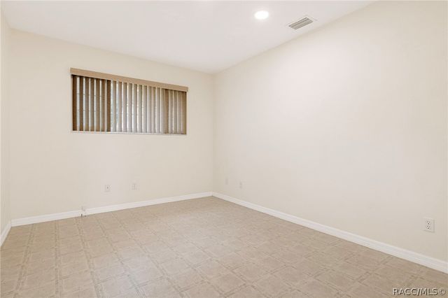 5447 S Boulevard Drive, Homosassa, FL 34448