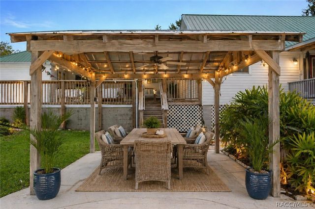 5447 S Boulevard Drive, Homosassa, FL 34448