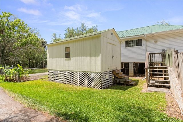 5447 S Boulevard Drive, Homosassa, FL 34448