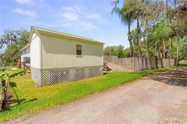 5447 S Boulevard Drive, Homosassa, FL 34448