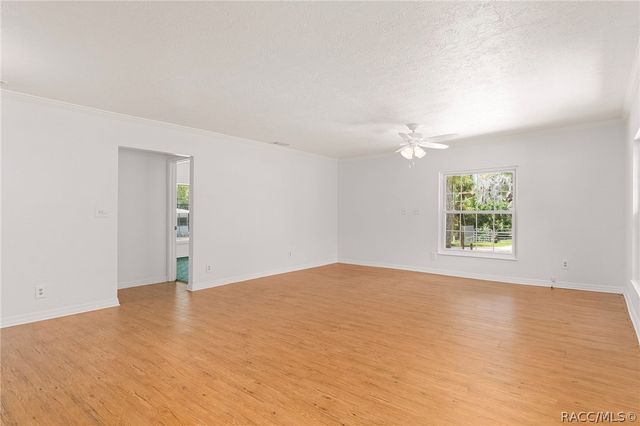 5447 S Boulevard Drive, Homosassa, FL 34448
