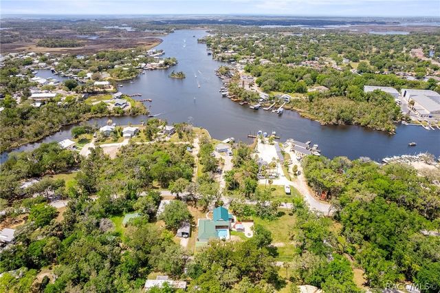 5447 S Boulevard Drive, Homosassa, FL 34448