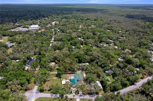 5447 S Boulevard Drive, Homosassa, FL 34448