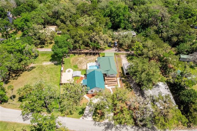 5447 S Boulevard Drive, Homosassa, FL 34448