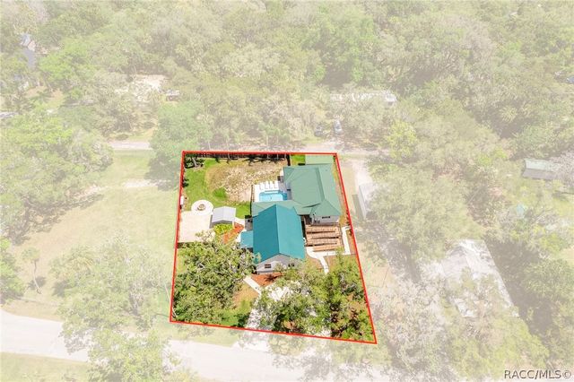 5447 S Boulevard Drive, Homosassa, FL 34448
