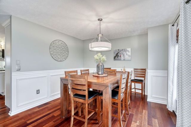 1027 Pondbrook Point, Webster, NY 14580