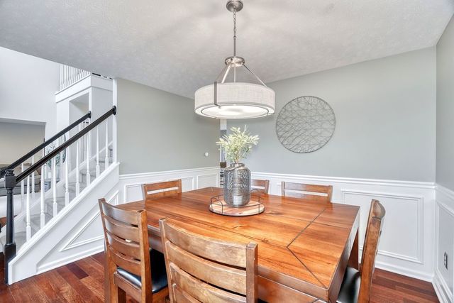 1027 Pondbrook Point, Webster, NY 14580