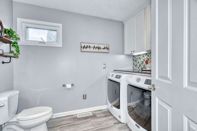 1027 Pondbrook Point, Webster, NY 14580