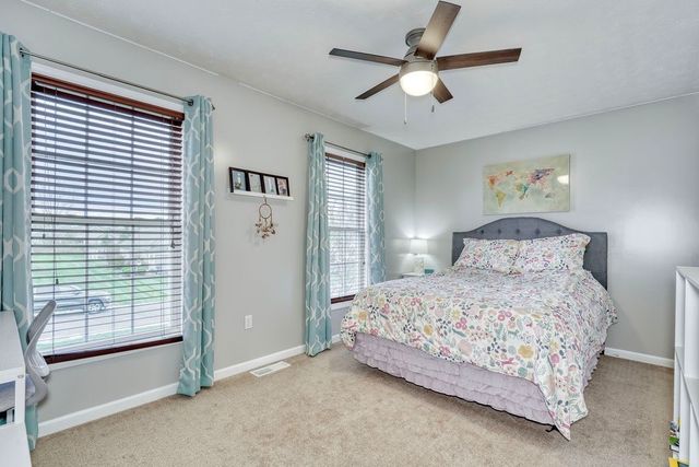 1027 Pondbrook Point, Webster, NY 14580