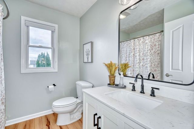 1027 Pondbrook Point, Webster, NY 14580